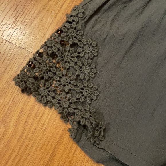 Olive Hot Shorts - Picture 3 of 4